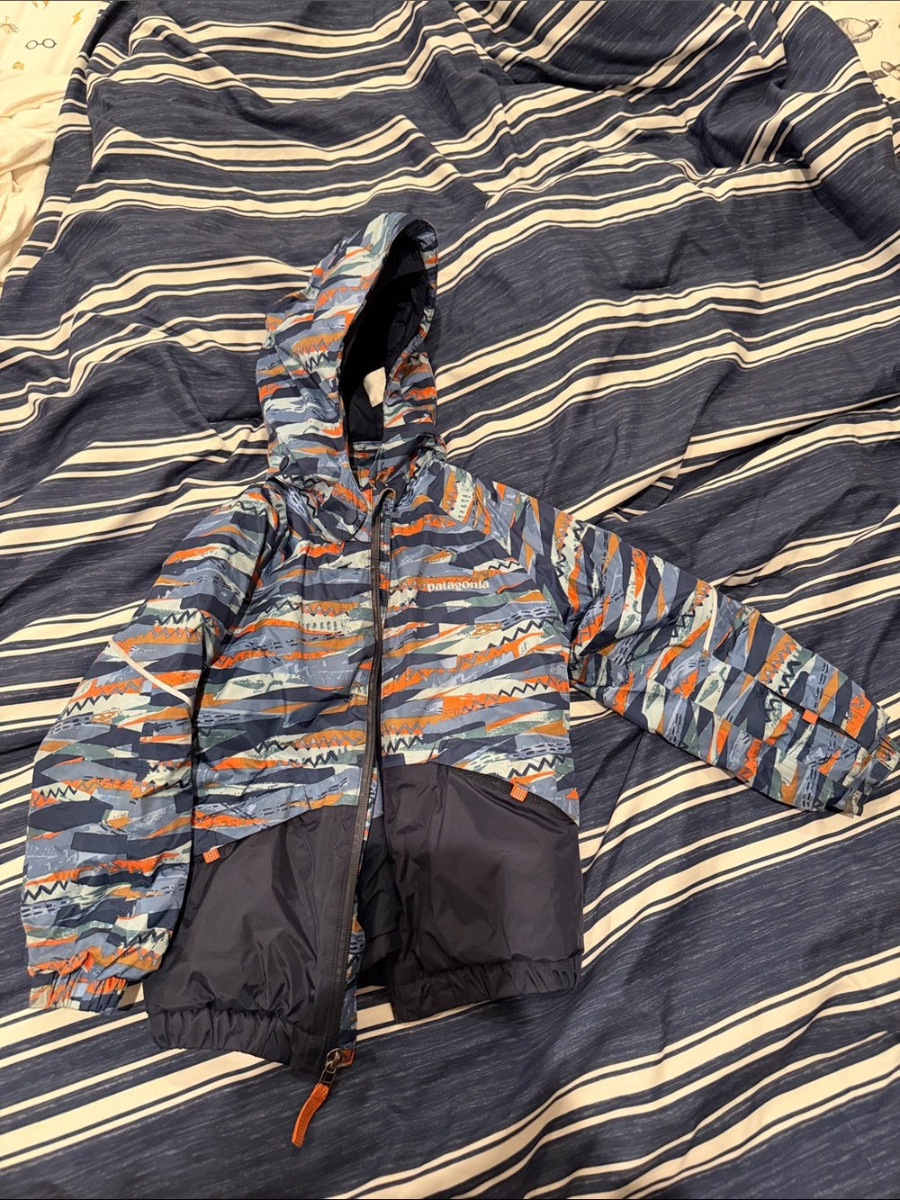 Patagonia Kids Jacket in Blue and Orange Geometric Print